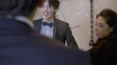 Cadılar Bayramı akşam yemeği parti dans