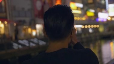 Popüler hareketli Japon şehir merkezi keşfetmek turist.