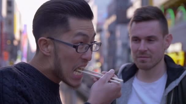 Turistas Explorando Popular Movimentado Centro Cidade Japonesa — Vídeo de Stock