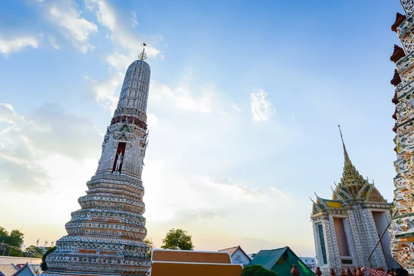 Atmosfera Noturna Wat Arun Que Tem Edifício Único Bonito Longo — Fotografia de Stock