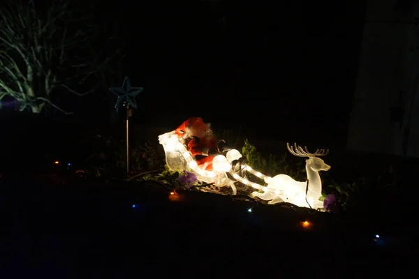 Papá Noel Trineo Ligero Para Decorar Una Maceta Aire Libre — Foto de Stock