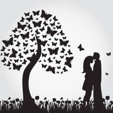 Kelebekler ve aşık romantik ağaçtan siluetleri. Vektör çizim.