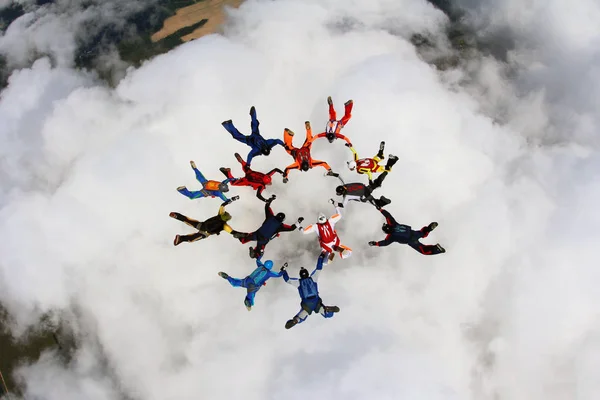 Grand Groupe Parachutistes Est Dans Ciel — Photo