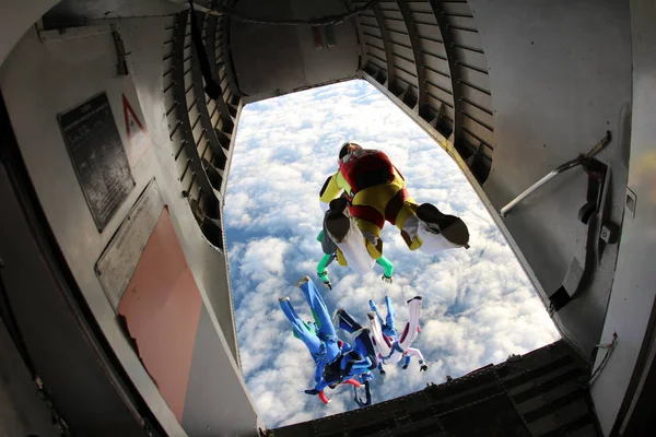 Skydivers Está Pulando Avião — Fotografia de Stock