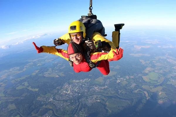 Paracaidismo Tandem Pasajero Instructor Están Volando Juntos Cielo — Foto de Stock