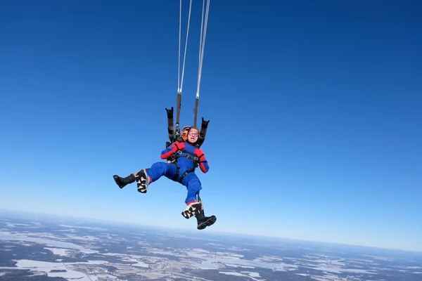 스카이다이빙 Tandem Jump 하늘에 — 스톡 사진