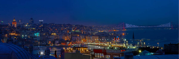 Ночной вид Стамбула, Огни города Турции
. 