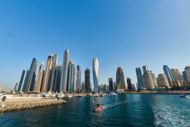 Dubai Yat Limanı görünümü ve su                               