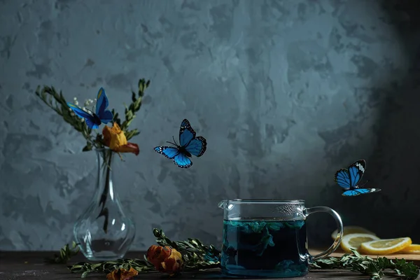 Still Life Table Tea Flowers Butterflies Fly — Stock Photo, Image