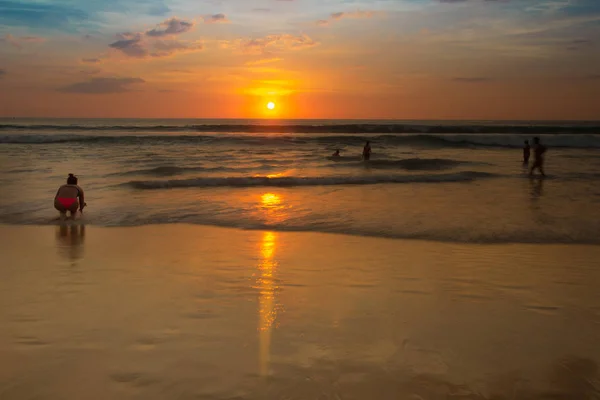 Sunset on the beach — Stock Photo, Image