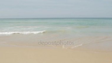 Büyük dalga denizde