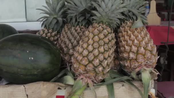 Loja de rua com frutas — Vídeo de Stock