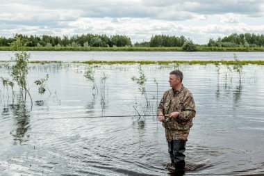 nehir üzerinde iplik