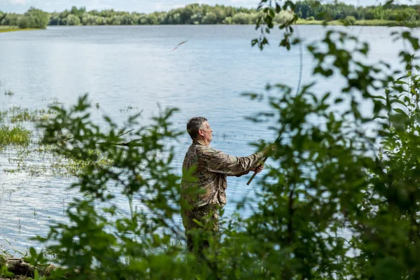nehir üzerinde iplik
