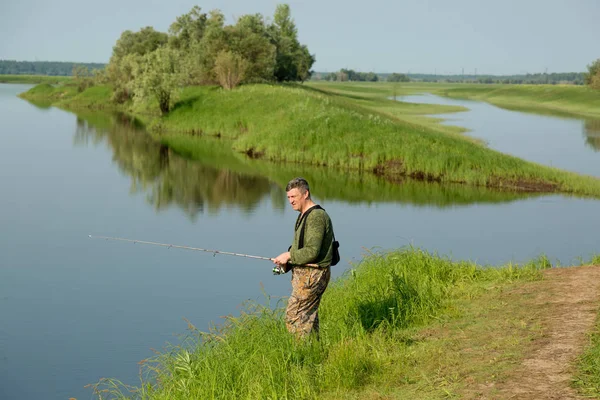 Spinnen auf dem Fluss — Stockfoto