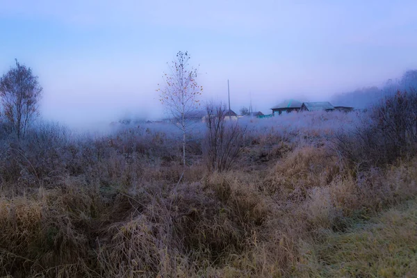Octobre brouillard avant l'aube — Photo