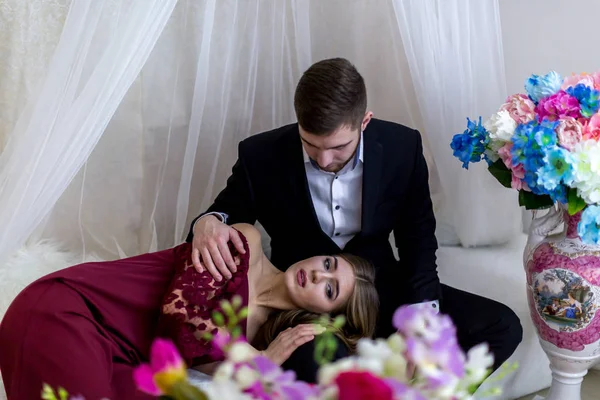 Junge und Mädchen — Stockfoto