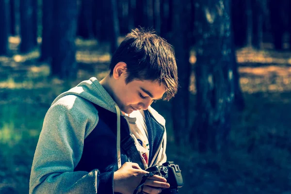 Retrato de un joven fotógrafo — Foto de Stock