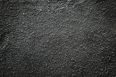 Siyah asfalt grenli duvar