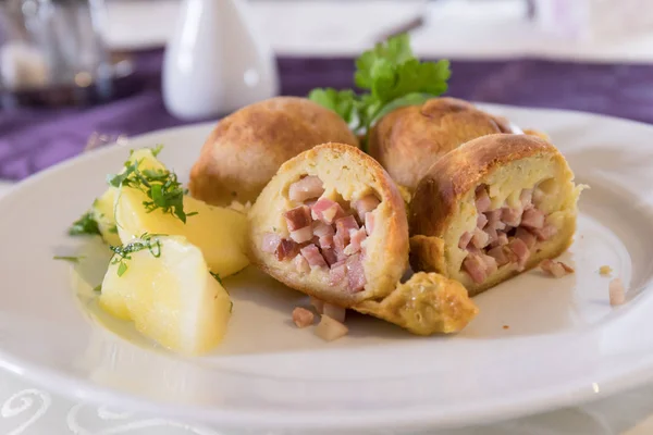 pastırma köfte domates ile pişmiş