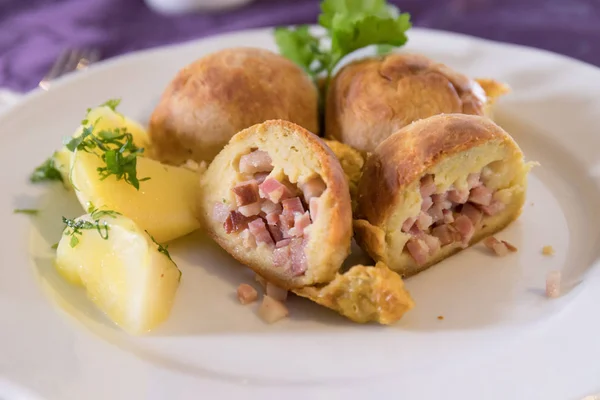 pastırma köfte domates ile pişmiş