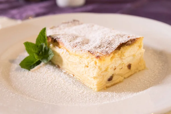 Lor peynir strudel