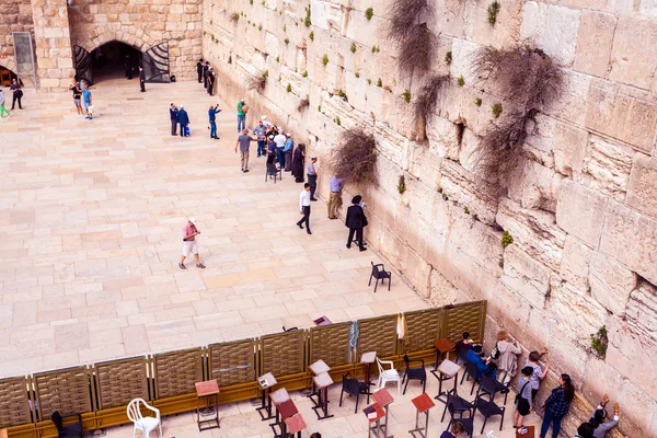 Jews Praying at the Western Wall. Travel to Jerusalem. Israel. — Stock Photo, Image