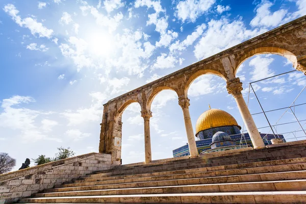 La Cúpula de la Roca en el Monte del Templo en Jerusalén, Israel — Foto de Stock