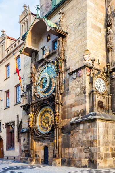 Praha astronomické hodiny, staré náměstí — Stock fotografie