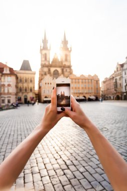 Meryem Ana Kilisesi fotoğraf Prag'da yapma kadın.
