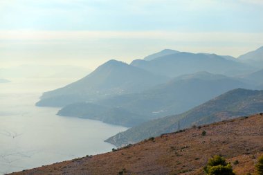 Katmanlar Adriyatik Denizi Dağı. Gün batımı. Dubrovnik. Hırvatistan