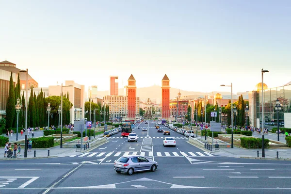 Barcelona, praça da Espanha à noite, Plaza de Espana — Fotografia de Stock