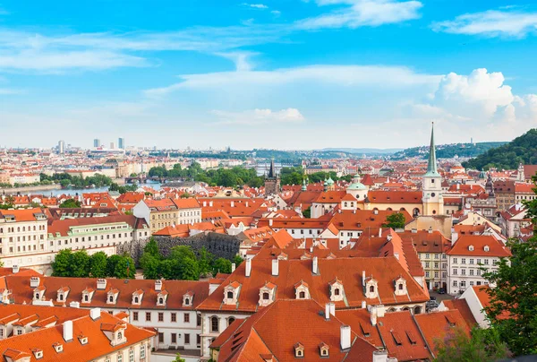 Panorama da antiga Praga do Castelo, República Checa . — Fotografia de Stock