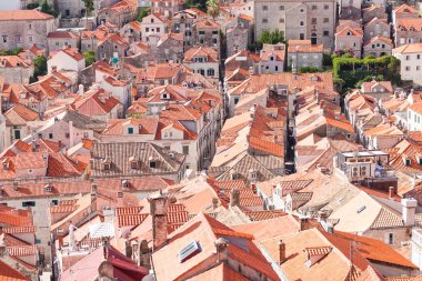 Dubrovnik eski kasaba çatılar. Havadan görünümü.