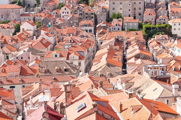 Cubiertas del casco antiguo de Dubrovnik. Vista aérea . — Foto de Stock