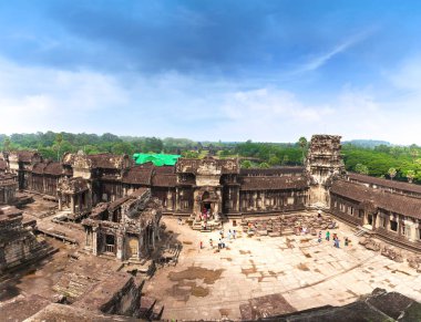 Angkor Wat Tapınağı. Tapınağın içine görüntülemek