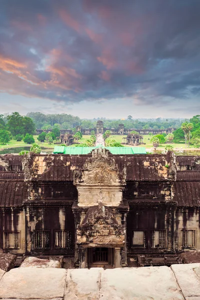 Tempio di Angkor Wat. Vista dall'interno del tempio — Foto Stock