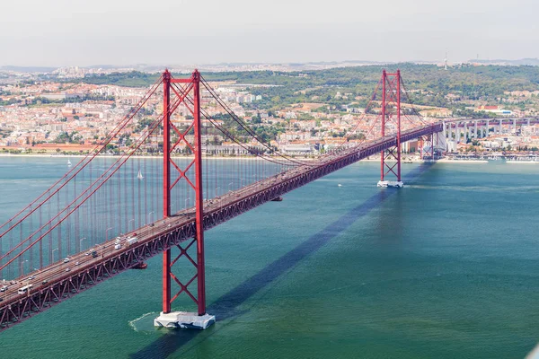 25 April-brug in Lissabon. Panorama — Stockfoto