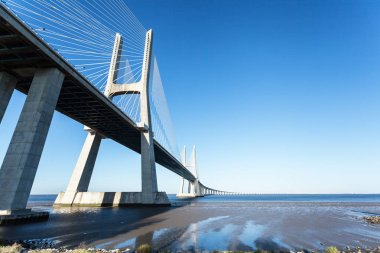 Lizbon, Portekiz 'deki Vasco da Gama Köprüsü