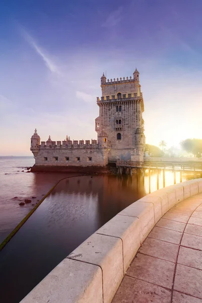 Torre de Belém no rio Tejo . — Fotografia de Stock