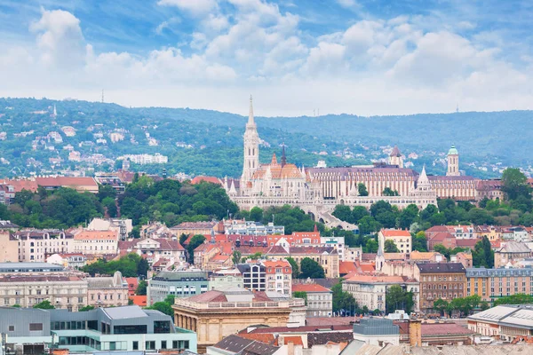 Aziz Matthias Kilisesi Kazısı Fishermans Bastion Budapeşte, Macaristan — Stok fotoğraf