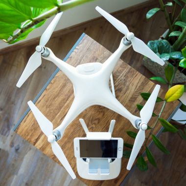 Hava uçuş için hazırlık dron kavramı