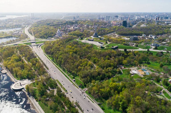 Panorama van de stad Kiev. Luchtfoto. — Stockfoto