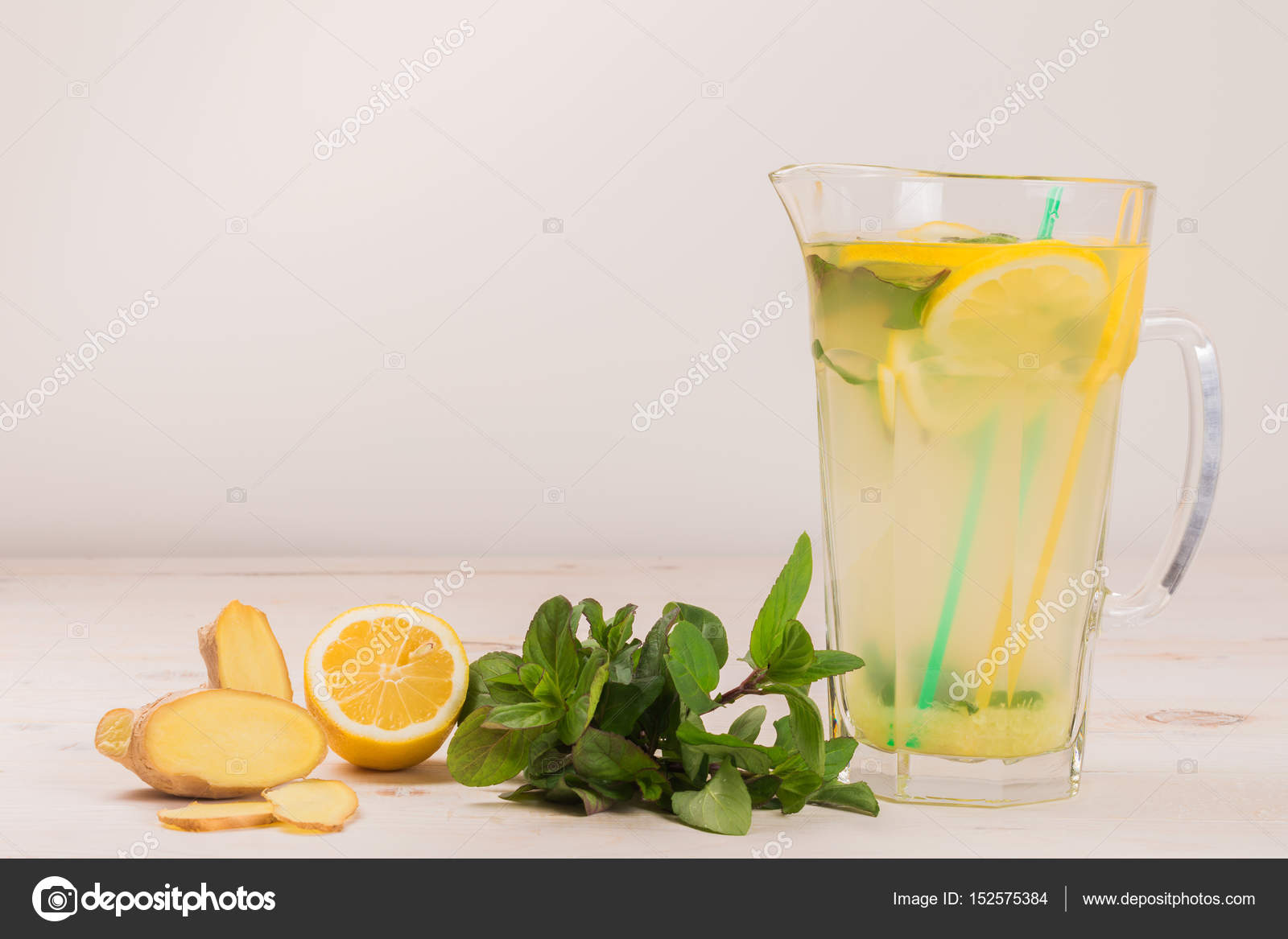 Zencefilli detoks suyu Zencefilli detoks suyu