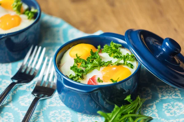 Portioned casserole from vegetables and eggs in Italian style. — Stock Photo, Image