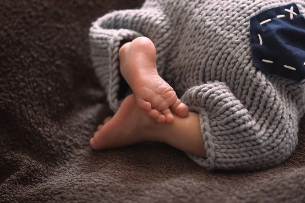 Die Fersen des Neugeborenen — Stockfoto
