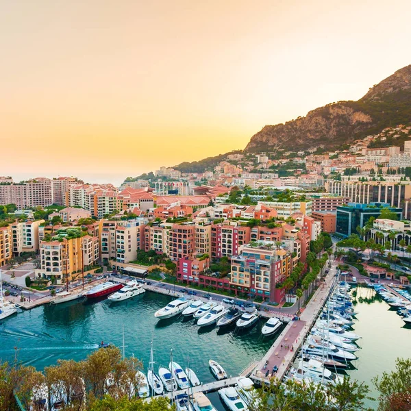 Vista panorâmica de Port de Fontvieille em Mônaco. Costa do Azur . — Fotografia de Stock