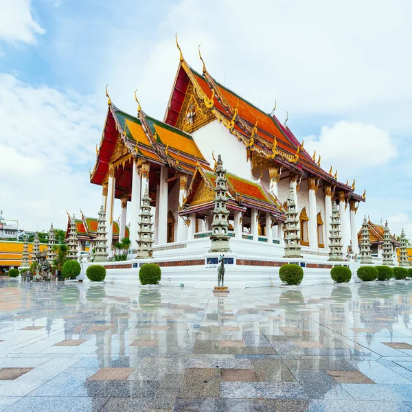 Wat Suthat Thep Wararam, Bangkok, Tailândia — Fotografia de Stock