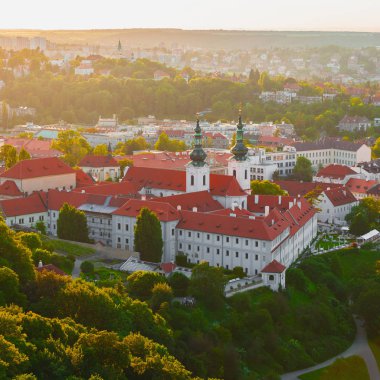 Strahov Manastırı gün batımında, Prague, Çek Cumhuriyeti