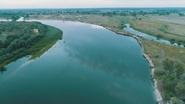 Aerial View. Flying over the beautiful River. Aerial camera shot. Landscape panorama. — Stock Video